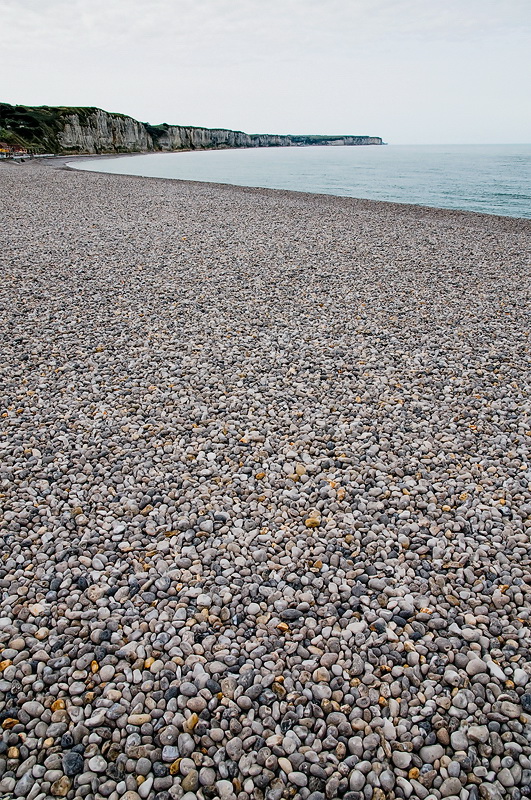 Textur Bretagne 09-2012 D35_3186 als Smart-Objekt-1 Kopie.jpg - Die Steilküste mit Kieselstrand